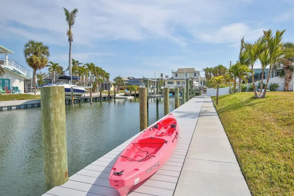 605 Concord Lane Holmes Beach FL 34217