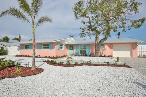605 Concord Lane Holmes Beach FL 34217