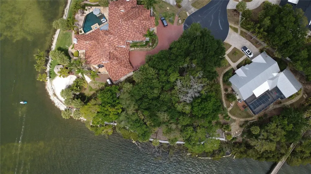 1600 Meyers Cove Drive Tarpon Springs FL 34689