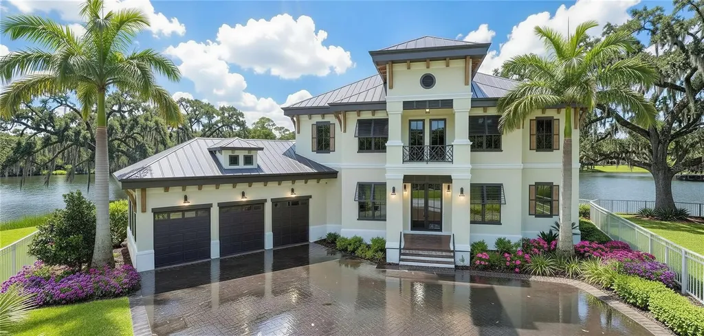 1600 Meyers Cove Drive Tarpon Springs FL 34689