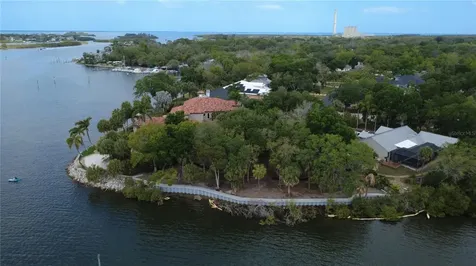 1600 Meyers Cove Drive Tarpon Springs FL 34689
