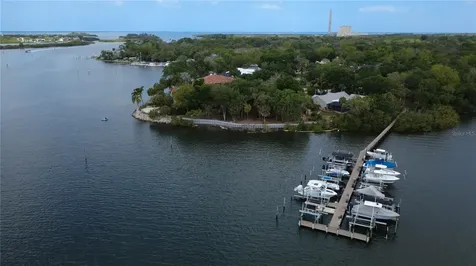 1600 Meyers Cove Drive Tarpon Springs FL 34689