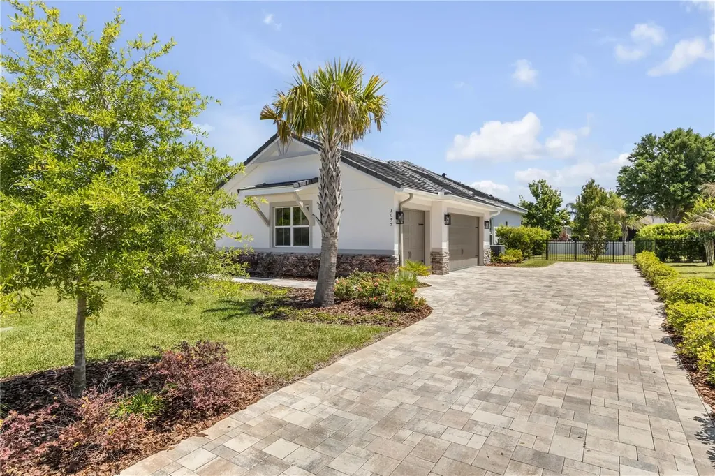 3055 Isola Bella Boulevard Mount Dora FL 32757