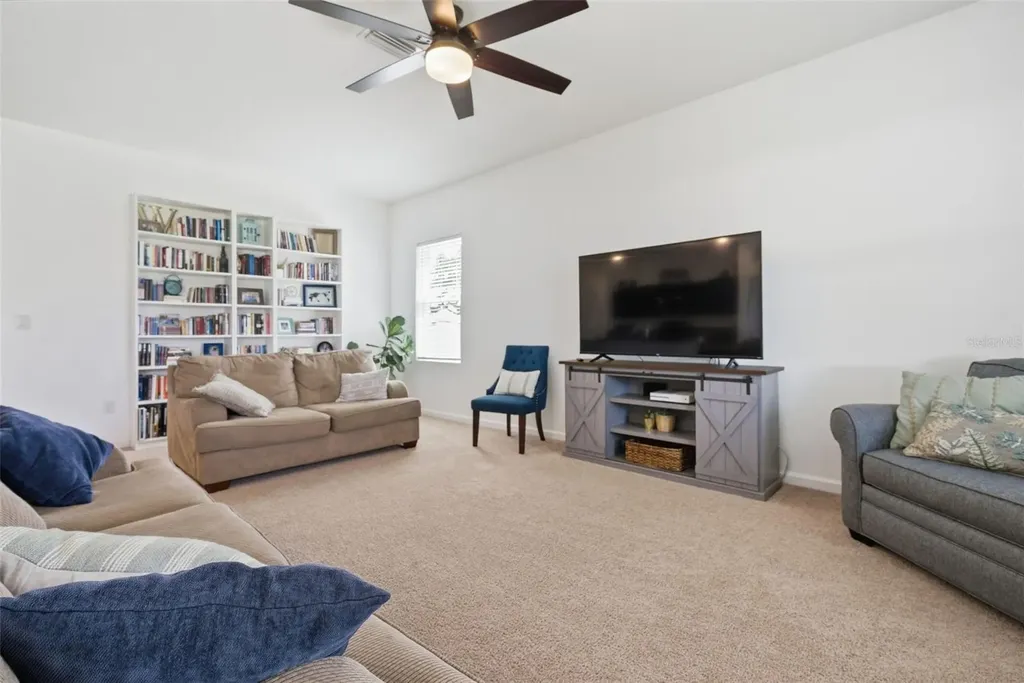 814 Highgate Oaks Place Seffner FL 33584