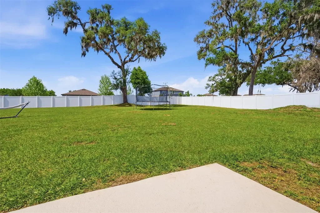 814 Highgate Oaks Place Seffner FL 33584