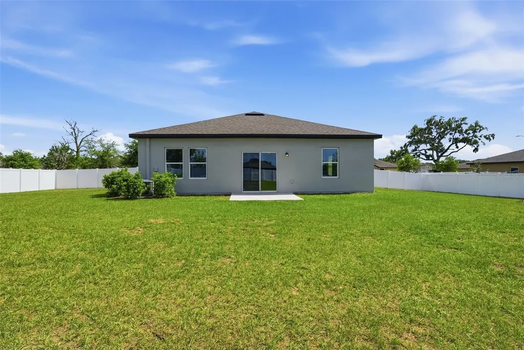 814 Highgate Oaks Place Seffner FL 33584