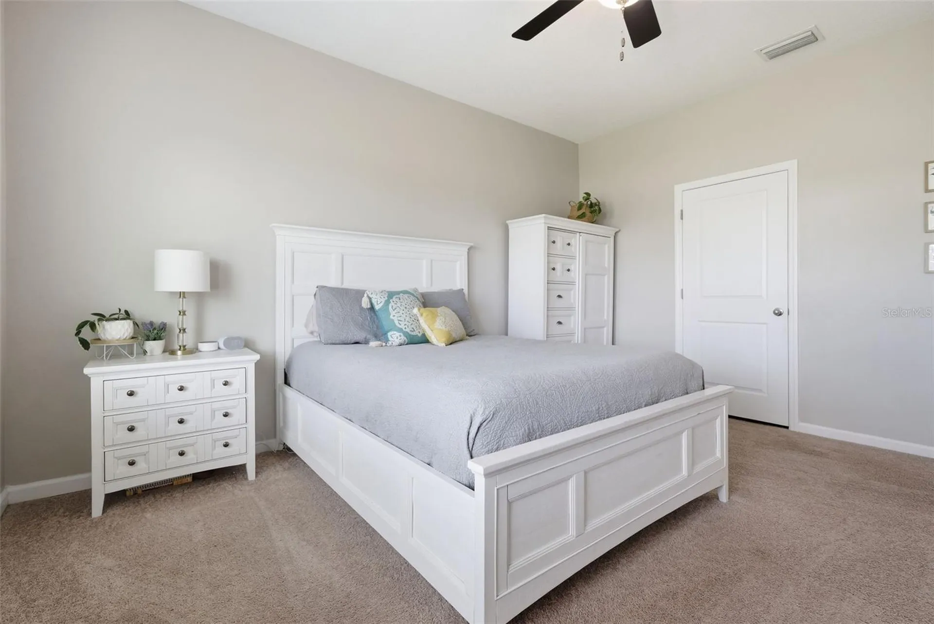 814 Highgate Oaks Place Seffner FL 33584