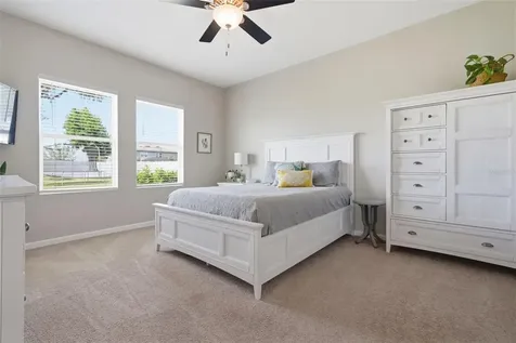 814 Highgate Oaks Place Seffner FL 33584