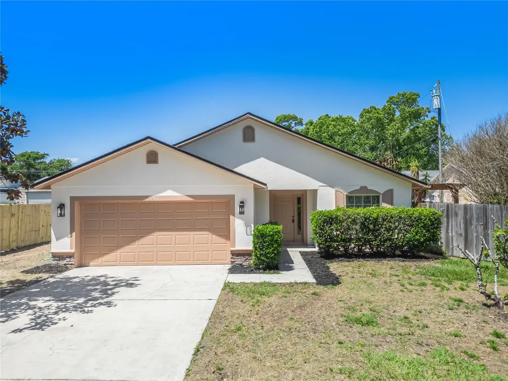 221 Rosa Avenue Oviedo FL 32765