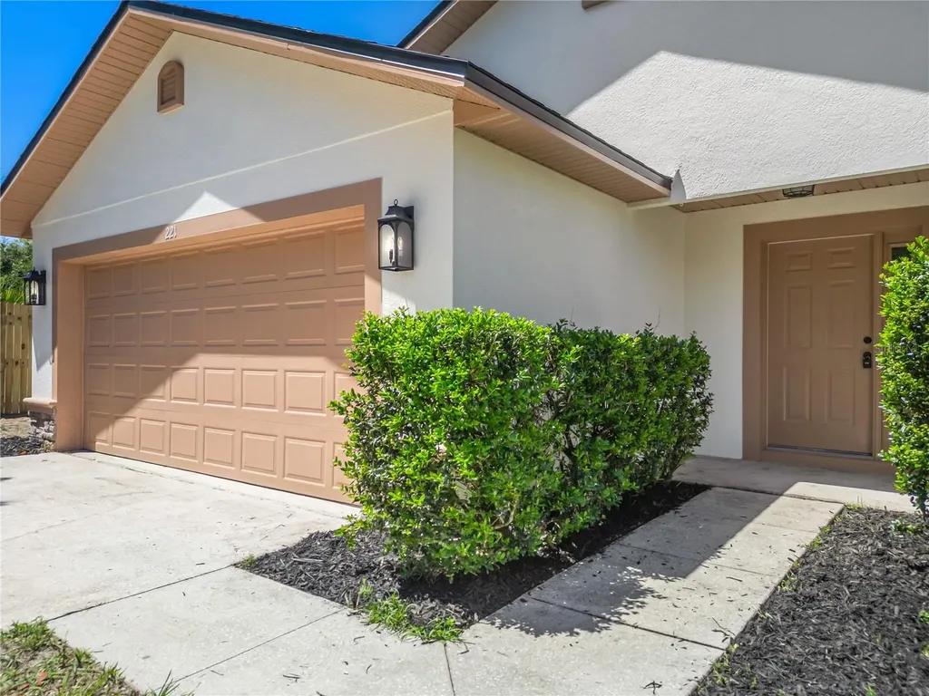 221 Rosa Avenue Oviedo FL 32765