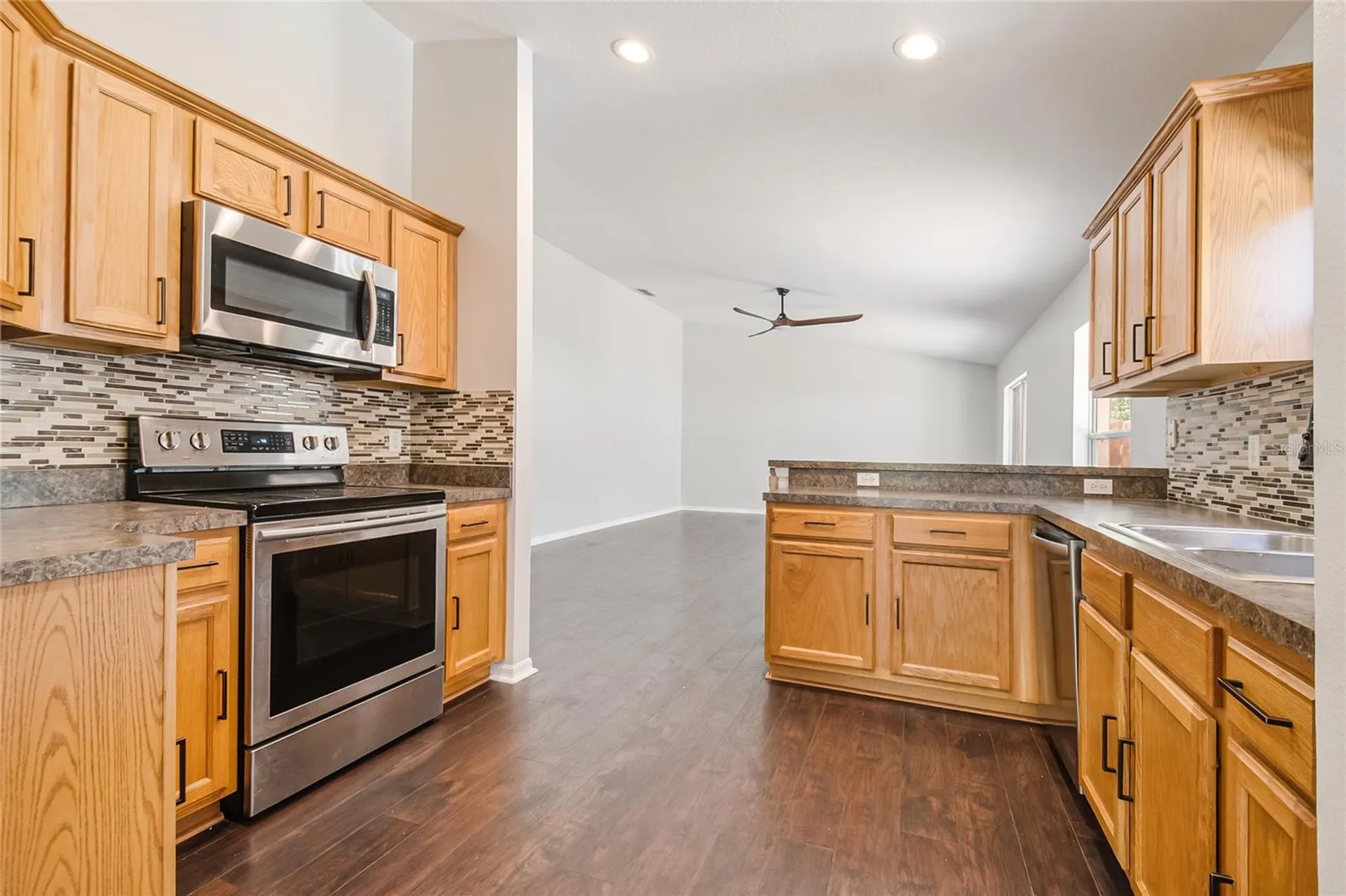 221 Rosa Avenue Oviedo FL 32765