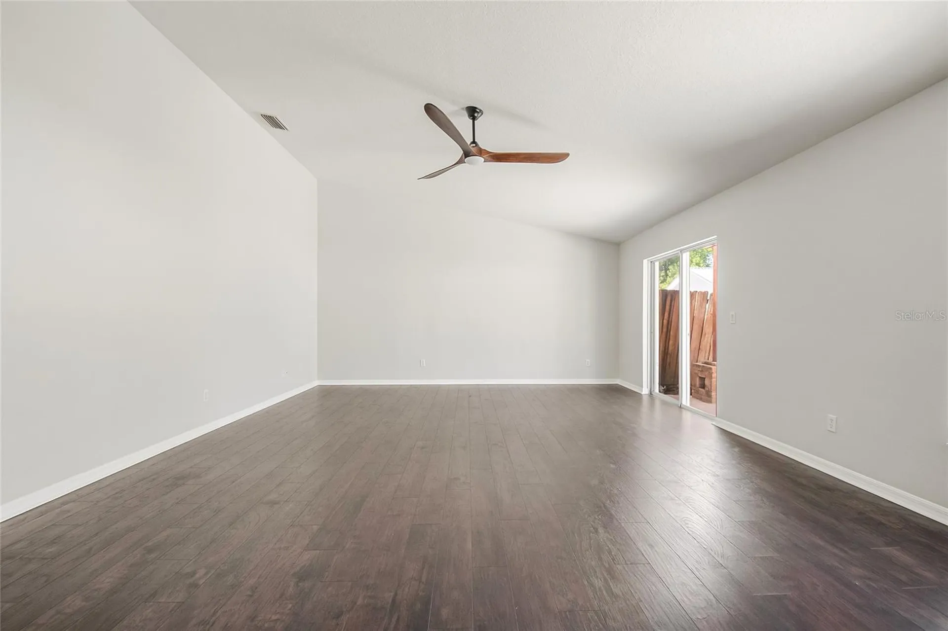 221 Rosa Avenue Oviedo FL 32765