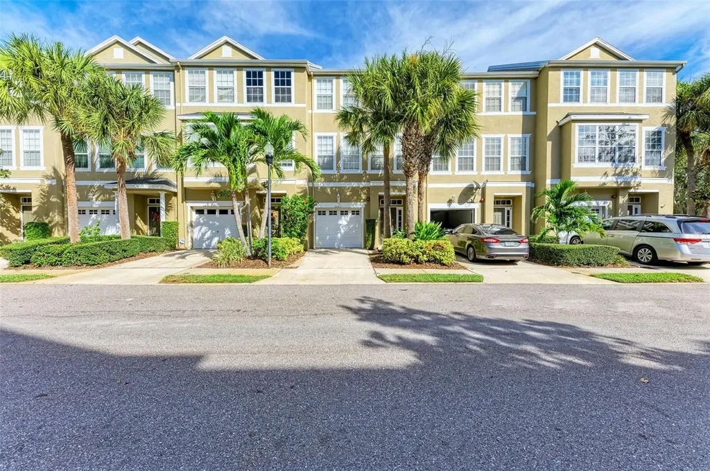 3047 Pointeview Drive Tampa FL 33611