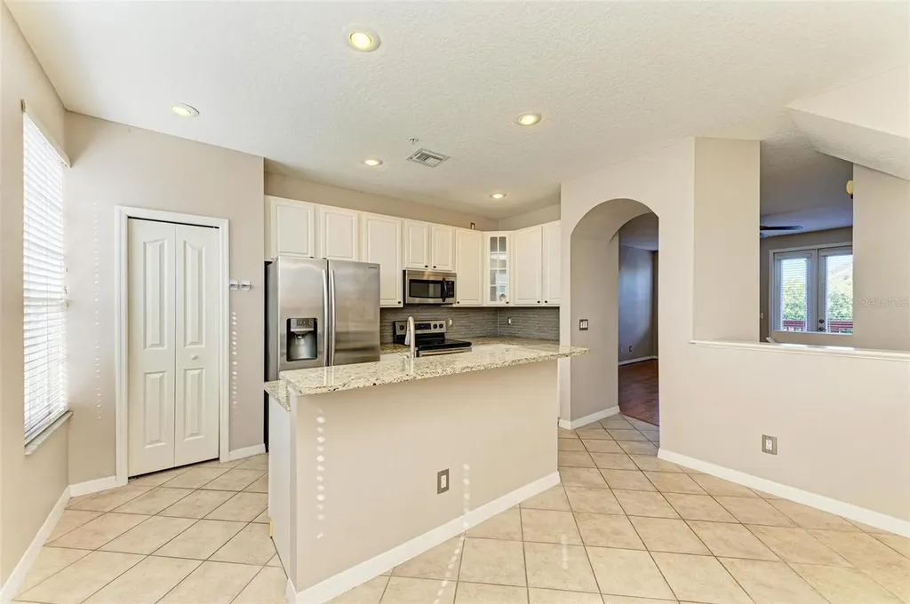 3047 Pointeview Drive Tampa FL 33611