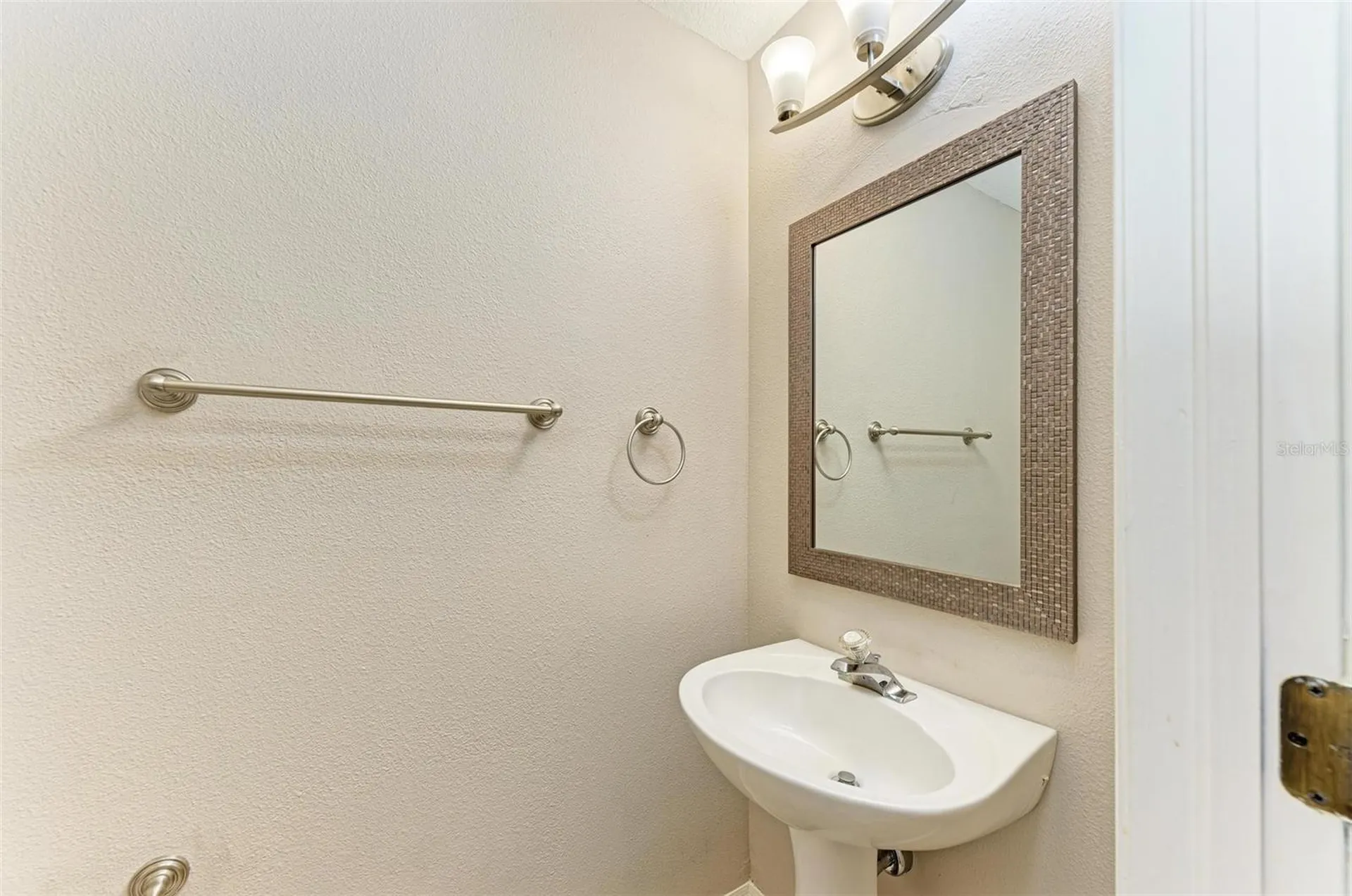 3047 Pointeview Drive Tampa FL 33611