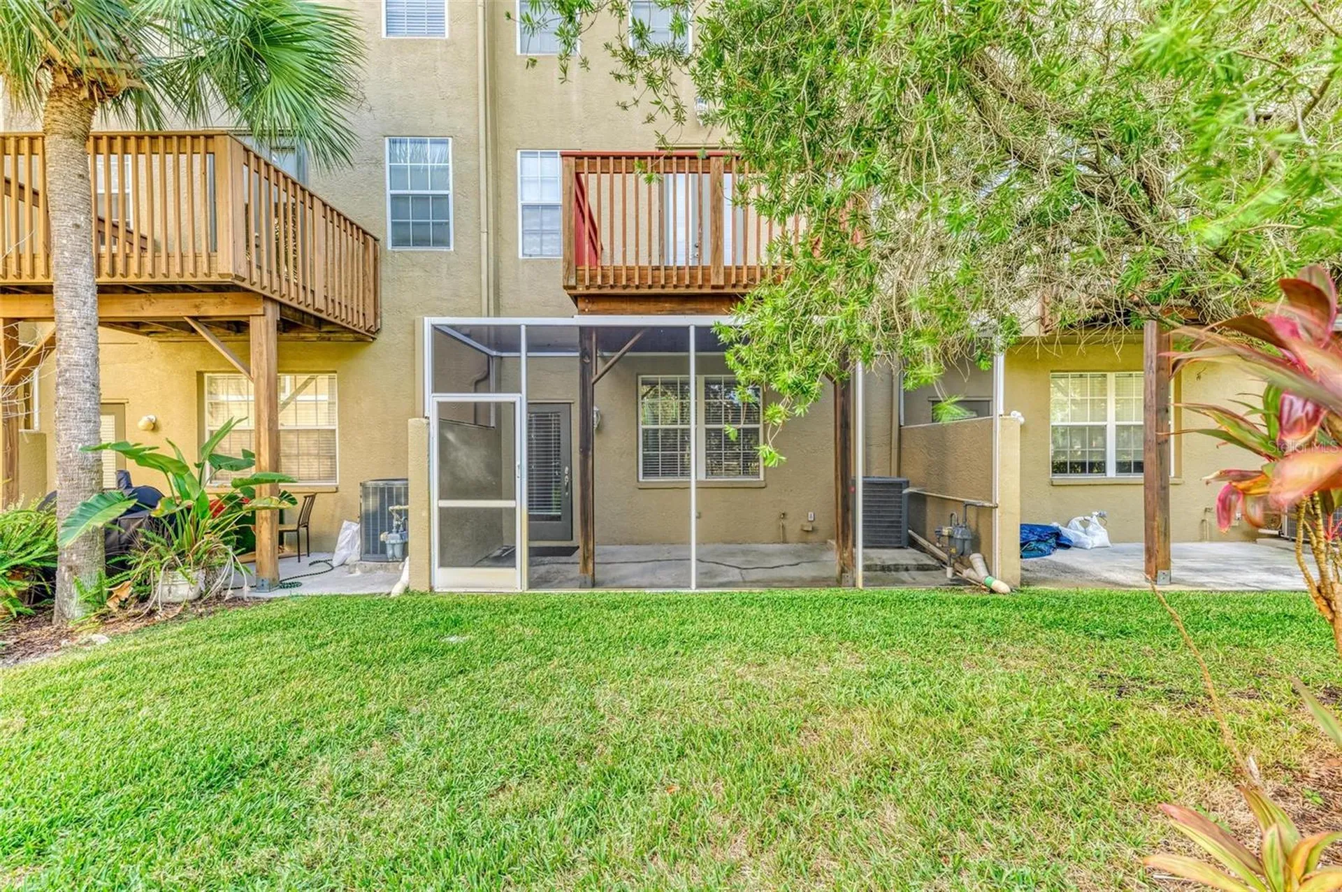 3047 Pointeview Drive Tampa FL 33611