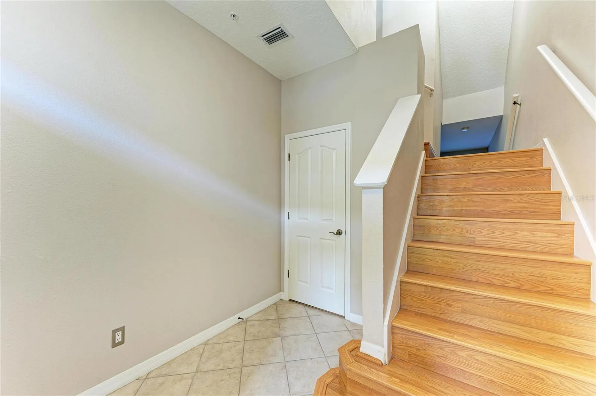 3047 Pointeview Drive Tampa FL 33611