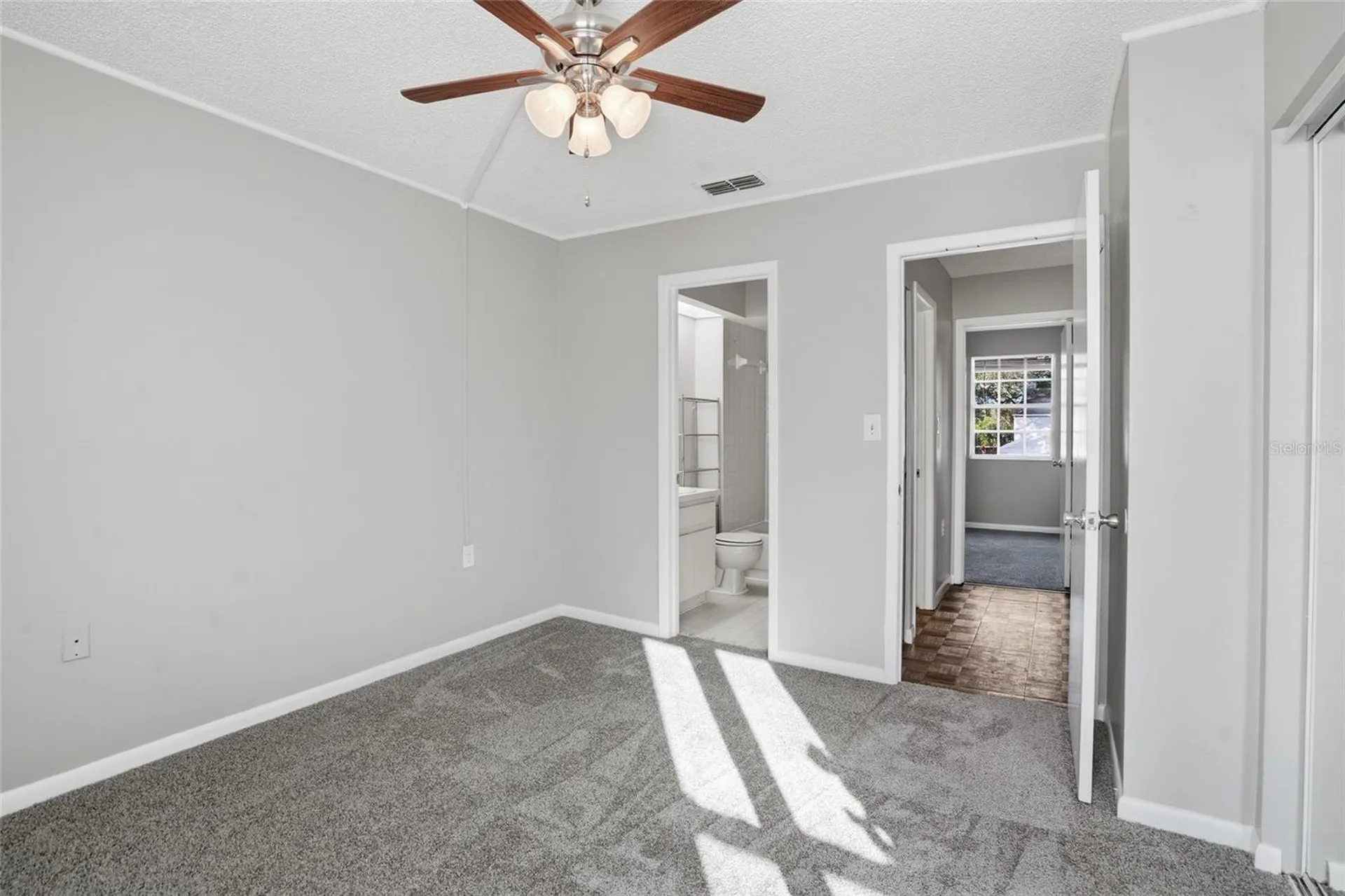 6258 Oak Cluster Circle Tampa FL 33634