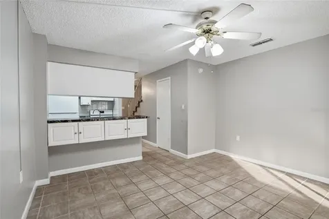 6258 Oak Cluster Circle Tampa FL 33634
