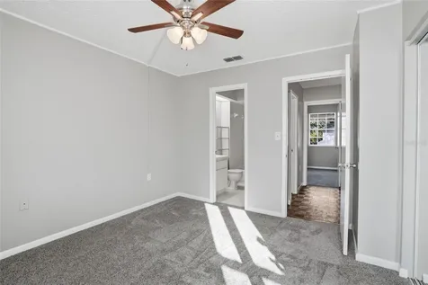 6258 Oak Cluster Circle Tampa FL 33634