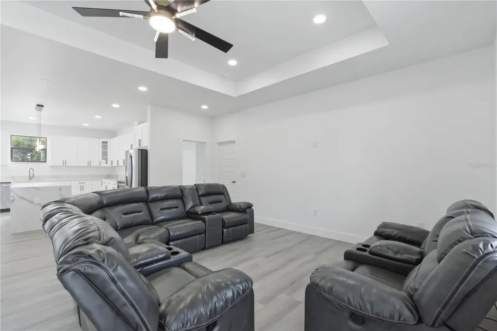 5120 65th Avenue N Pinellas Park FL 33781