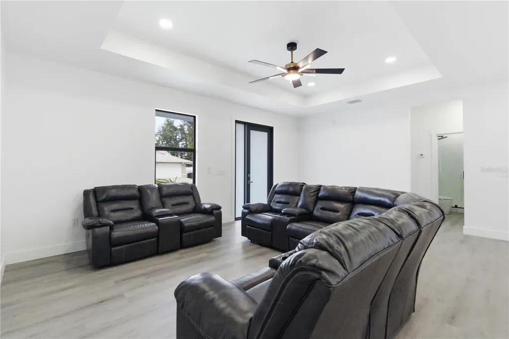 5120 65th Avenue N Pinellas Park FL 33781