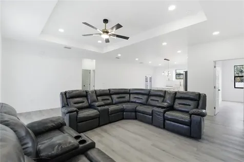 5120 65th Avenue N Pinellas Park FL 33781