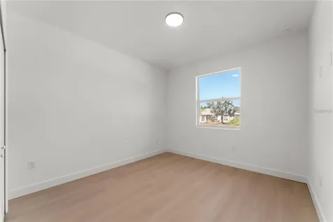 2588 Hemet Street North Port FL 34288