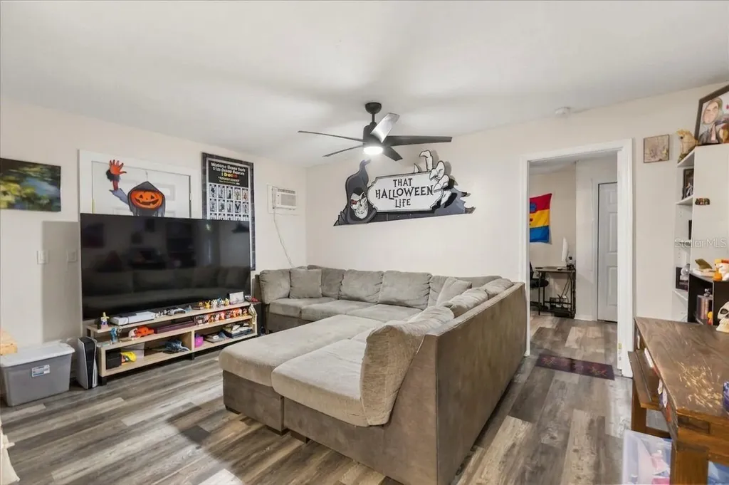829 NE 3rd Street Ocala FL 34470