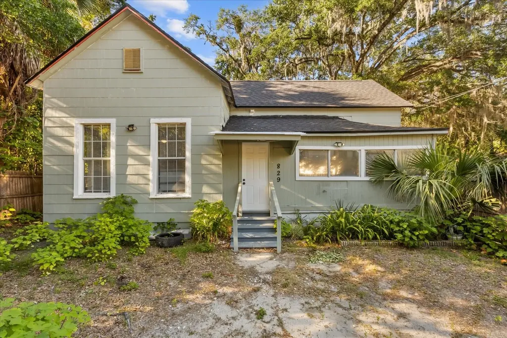 829 NE 3rd Street Ocala FL 34470