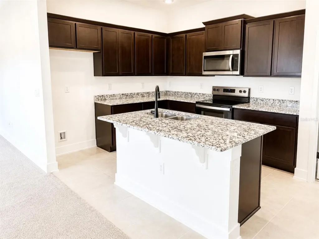 1631 Ann Rose Way Leesburg FL 34748