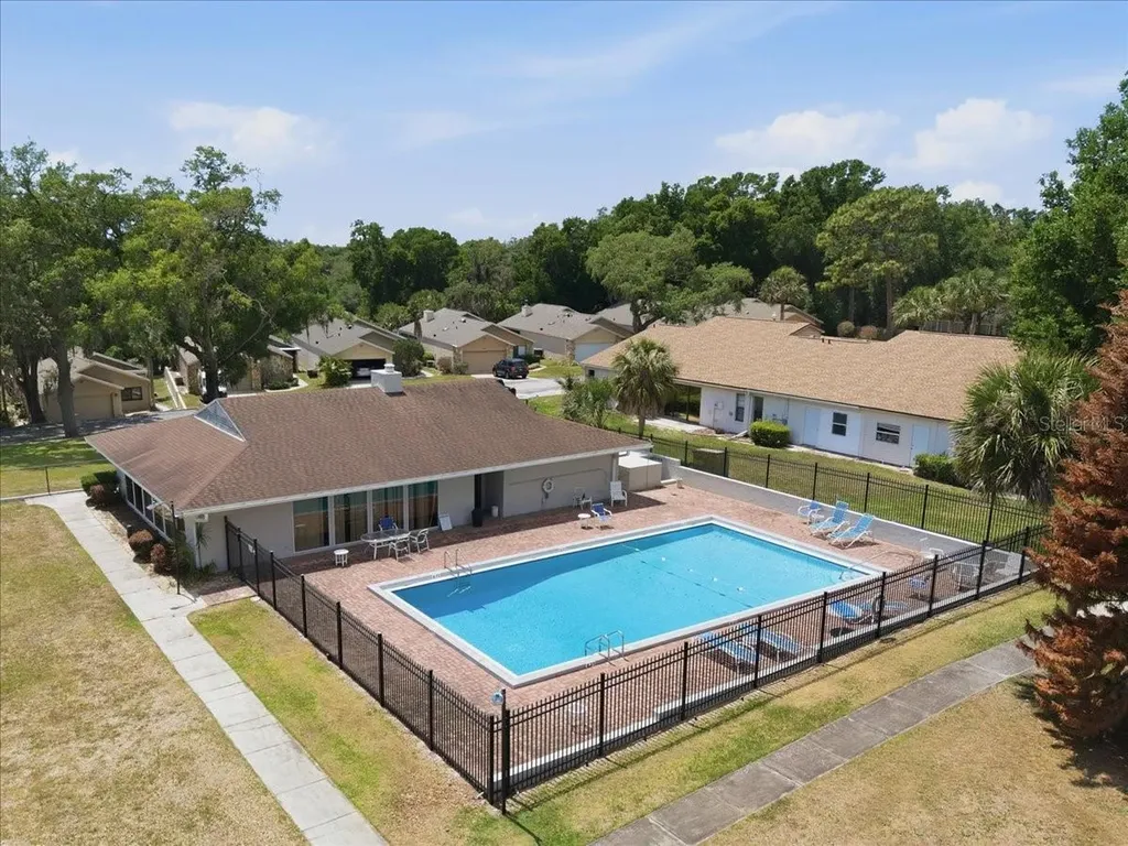 1412 Oak Place Apopka FL 32712