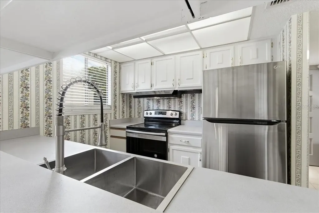 1412 Oak Place Apopka FL 32712