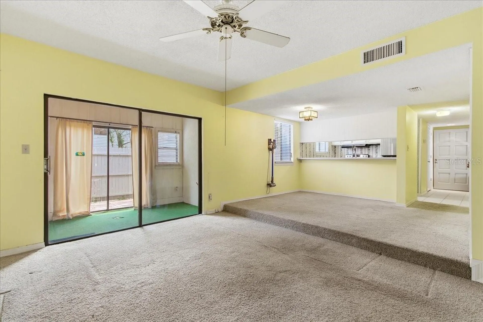 1412 Oak Place Apopka FL 32712
