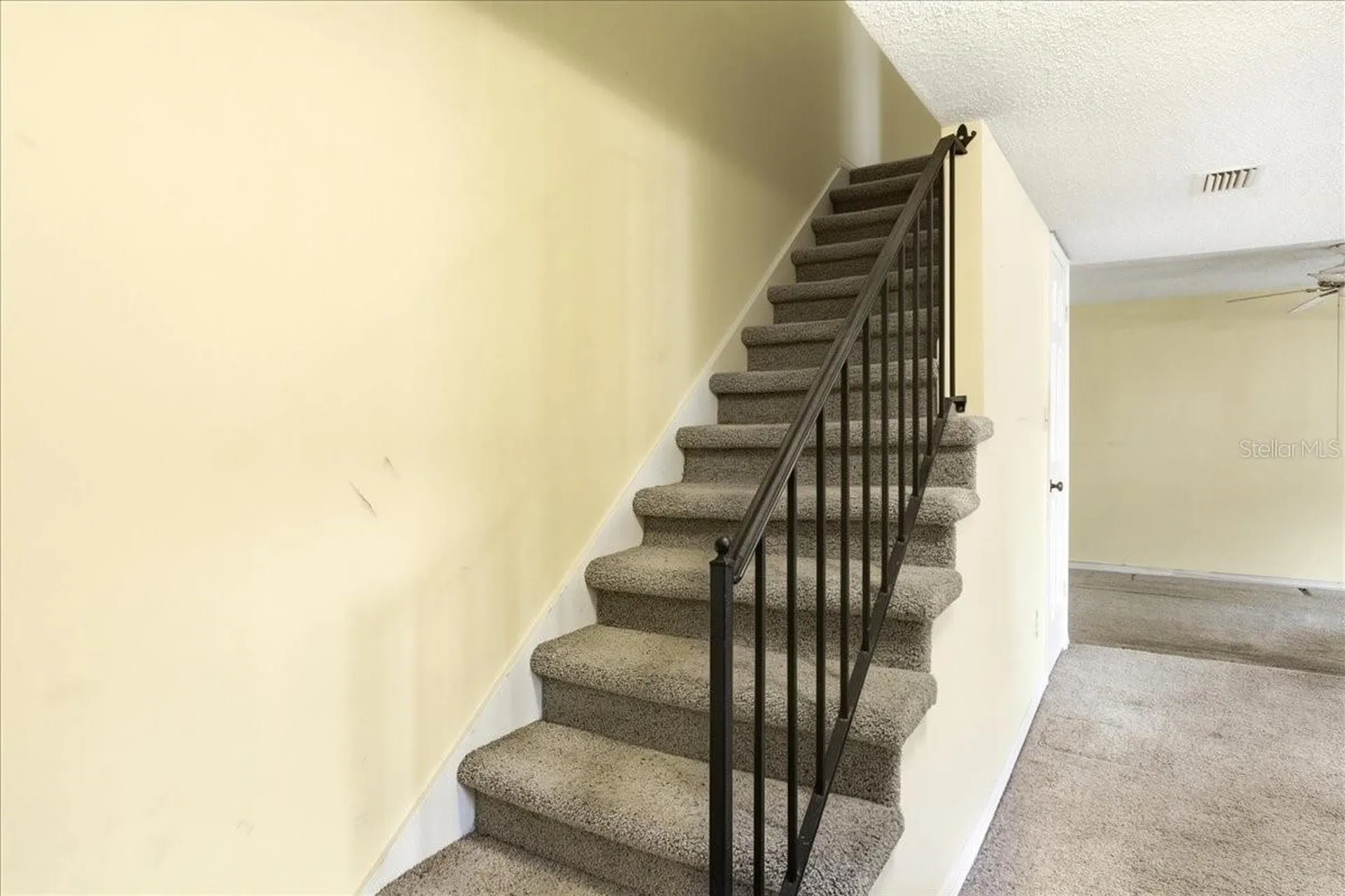 1412 Oak Place Apopka FL 32712