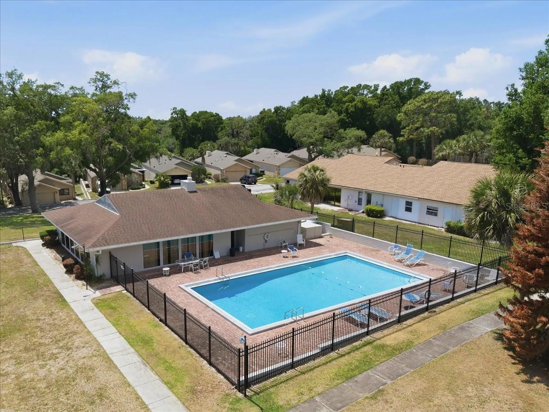 1412 Oak Place Apopka FL 32712