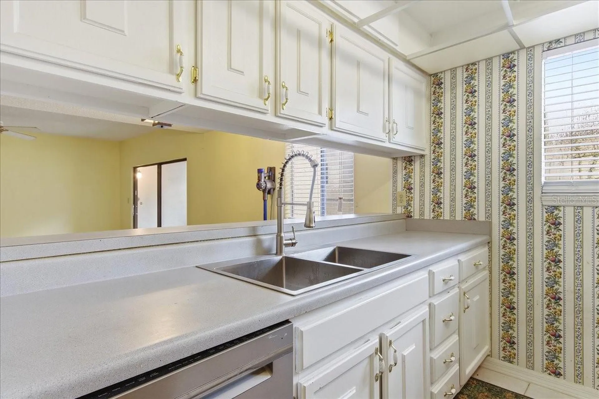 1412 Oak Place Apopka FL 32712