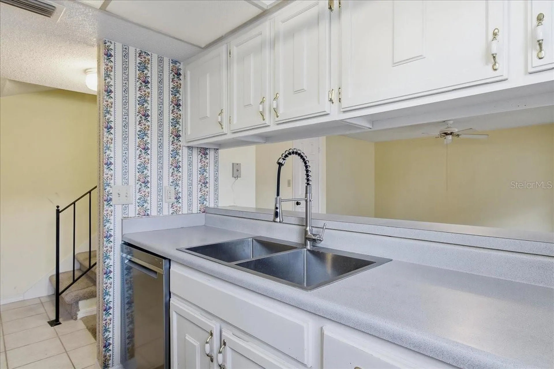 1412 Oak Place Apopka FL 32712