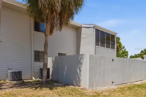 1412 Oak Place Apopka FL 32712