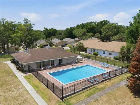 1412 Oak Place Apopka FL 32712