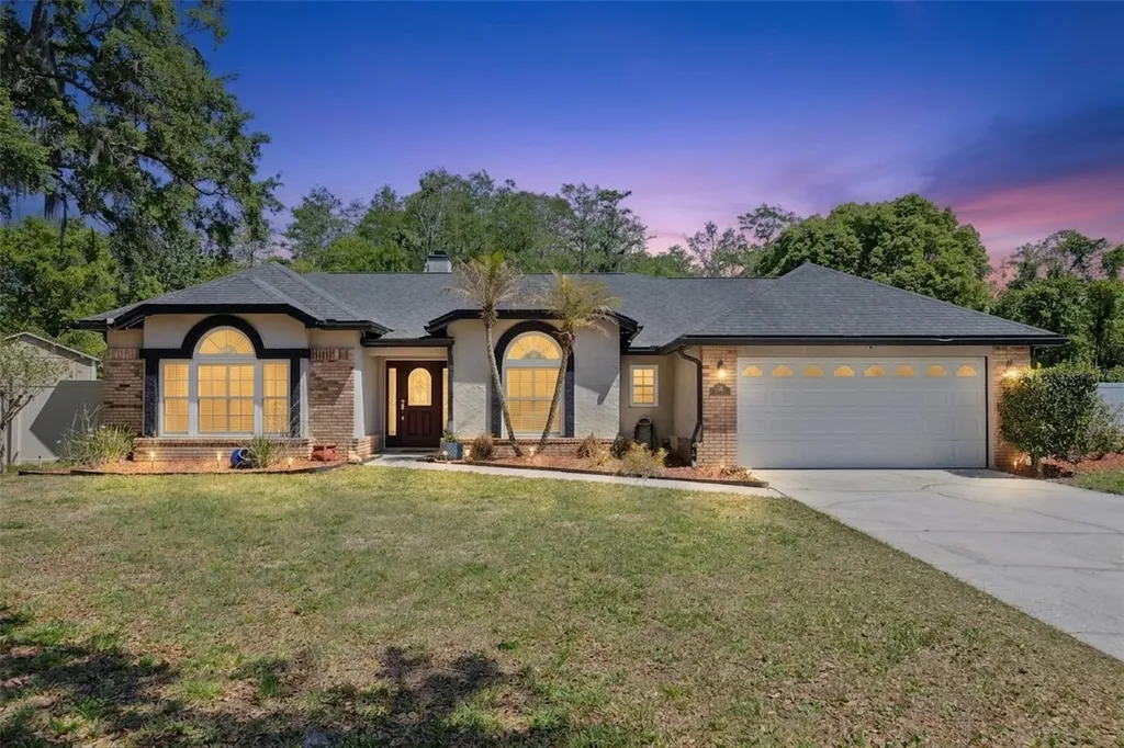2113 Martingale Place Oviedo FL 32765
