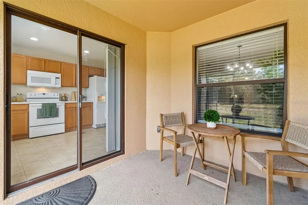 2510 Edgewater Falls Drive Brandon FL 33511