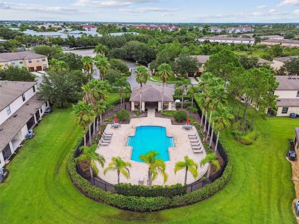 2510 Edgewater Falls Drive Brandon FL 33511