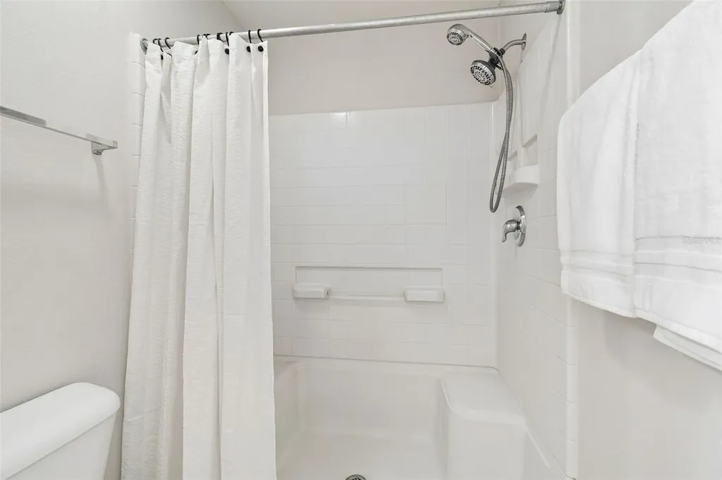 2510 Edgewater Falls Drive Brandon FL 33511