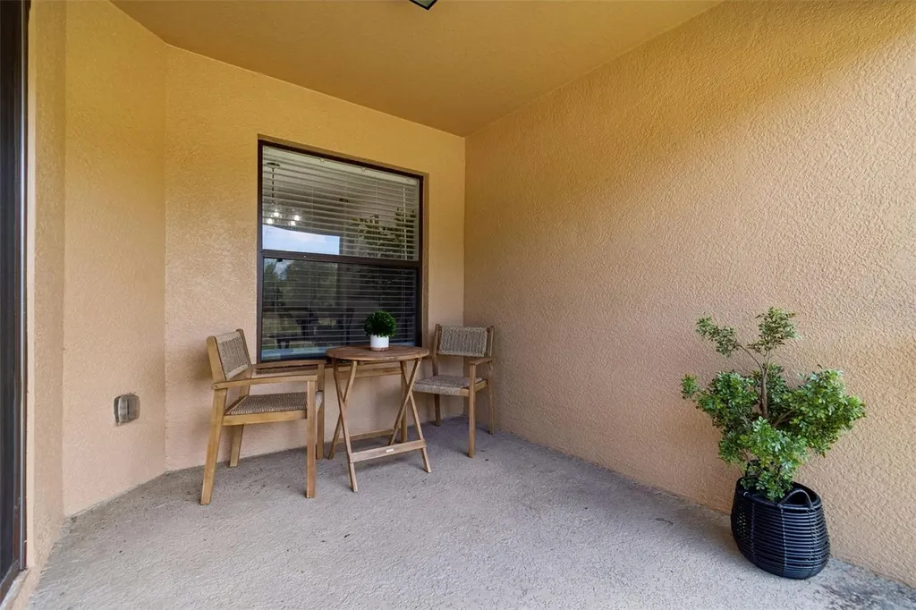 2510 Edgewater Falls Drive Brandon FL 33511