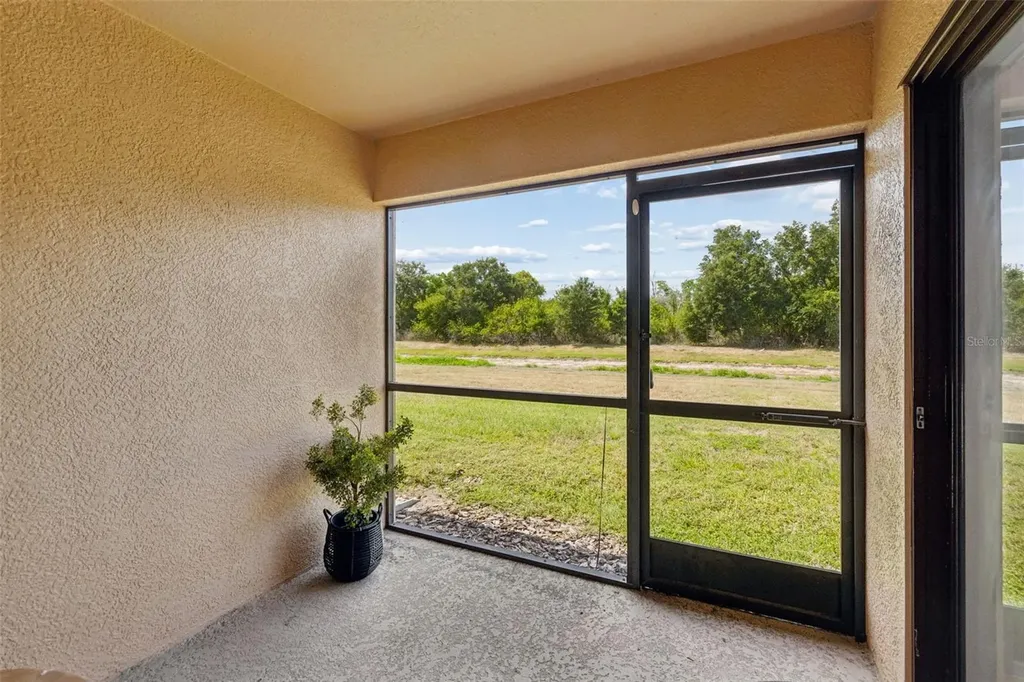 2510 Edgewater Falls Drive Brandon FL 33511
