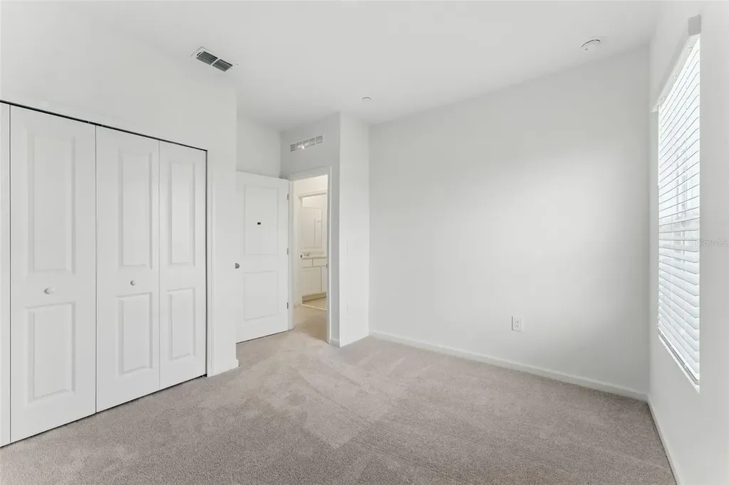 2341 White Buffalo Street Apopka FL 32703
