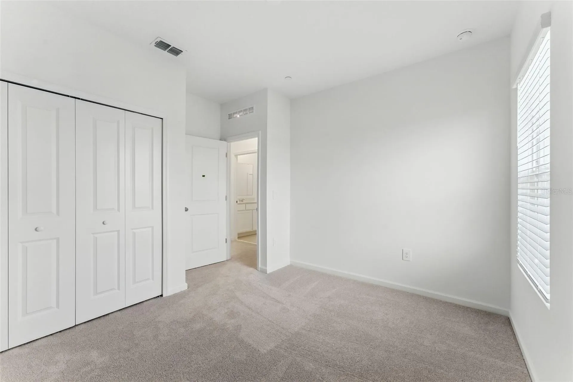2341 White Buffalo Street Apopka FL 32703