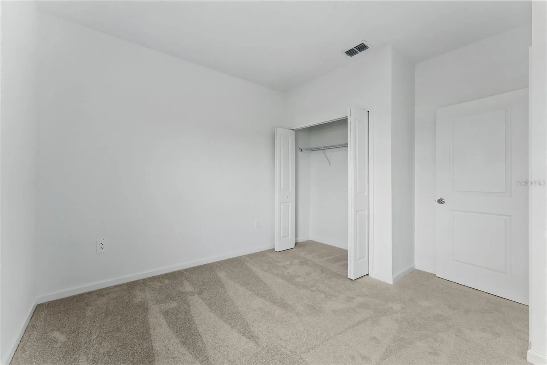 2341 White Buffalo Street Apopka FL 32703