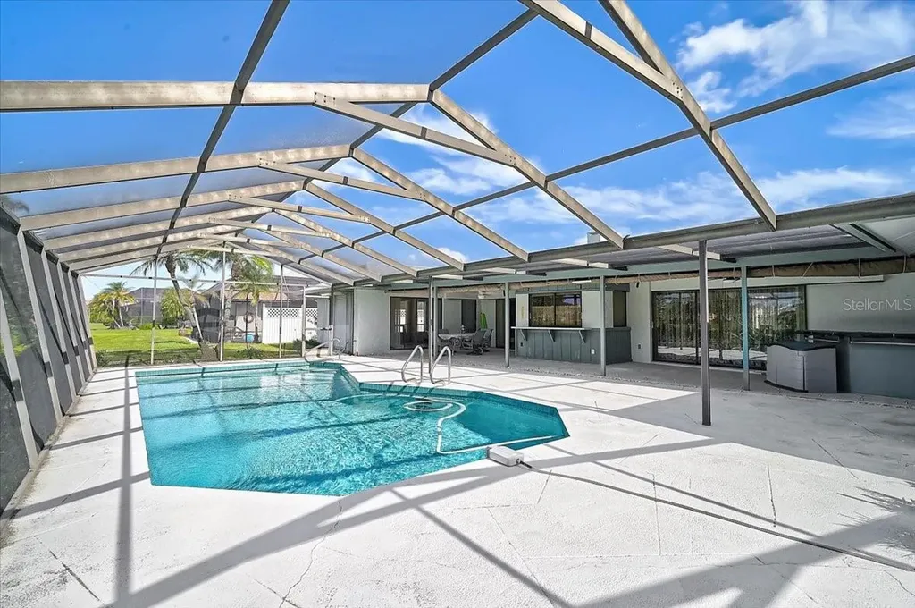 3842 Torrey Pines Way Sarasota FL 34238